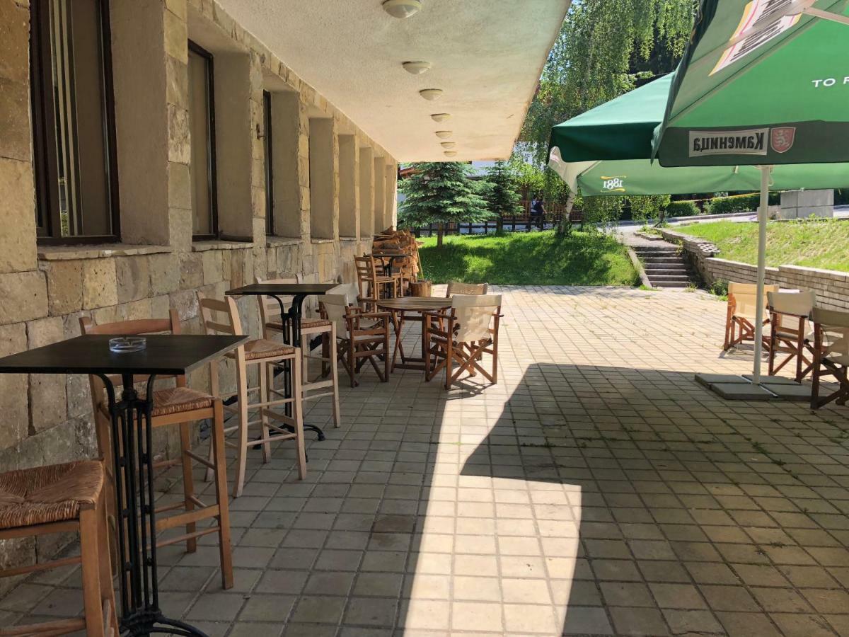 Flora - 2* Borovets